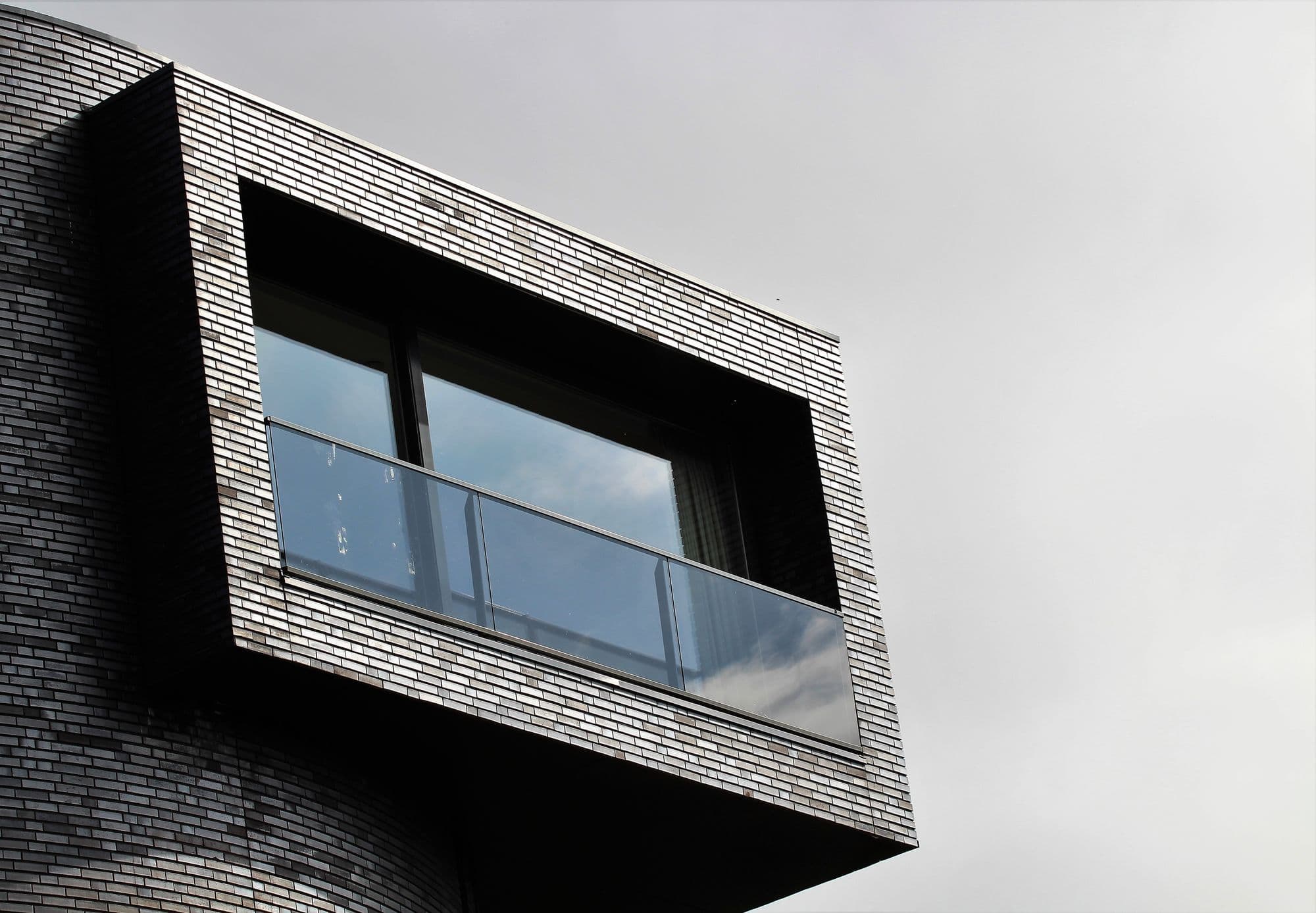 Glass Juliet balcony, cut to your opening