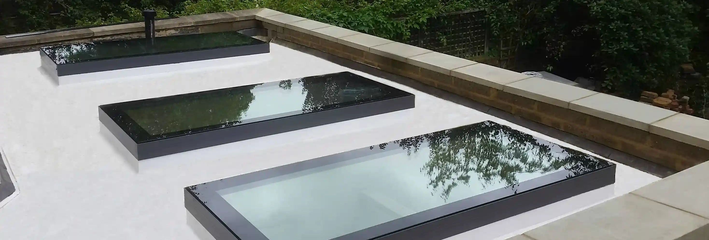 Vant Glass roof lights bringing daylight into a modern home